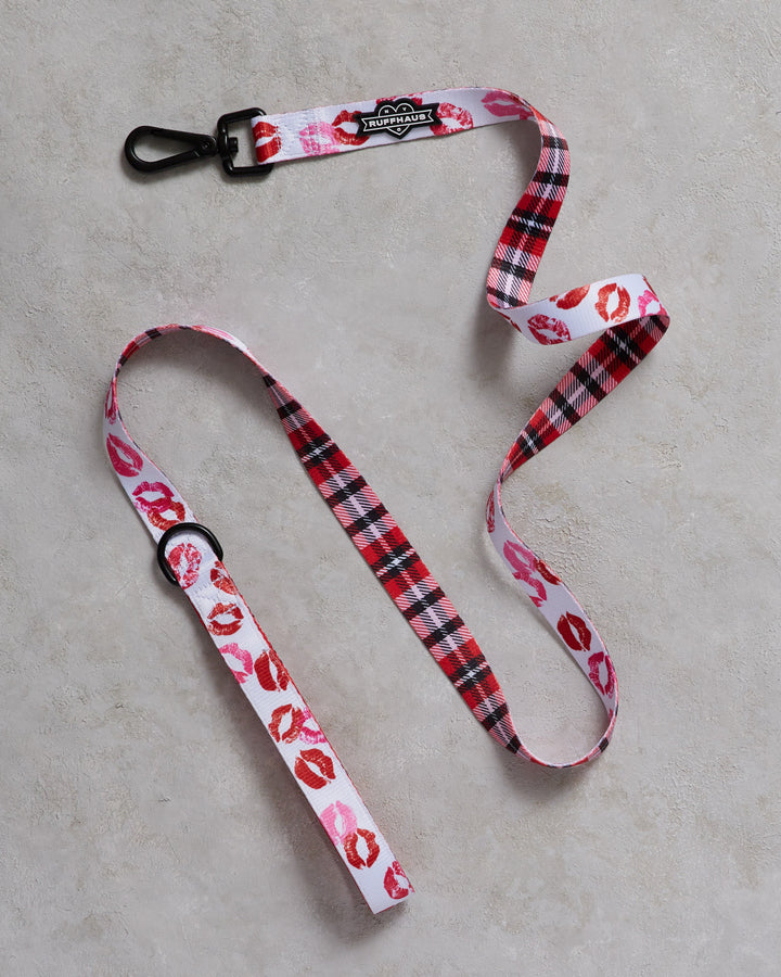 Smooch My Pooch Dog Leash